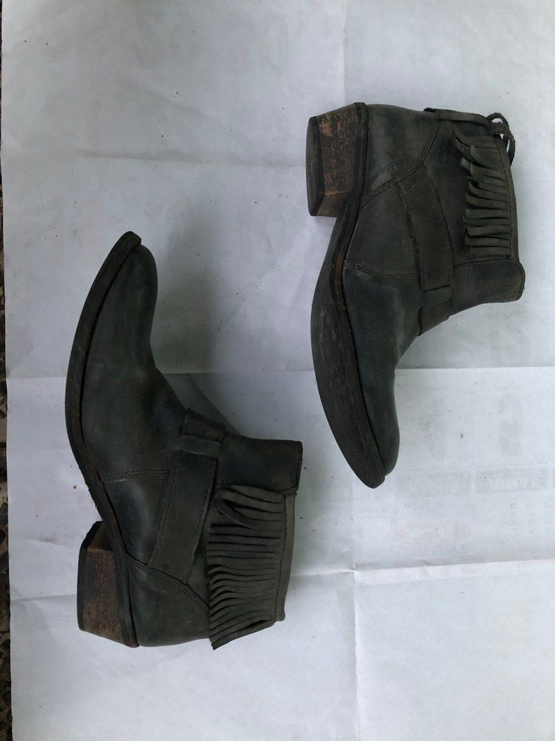 Mata shop fringe booties