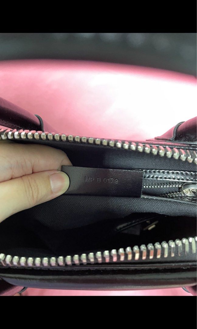 Givenchy sale antigona wallet