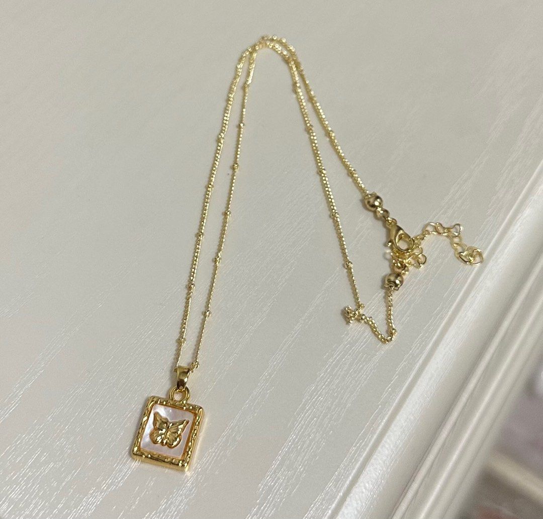 Gold sales square necklace