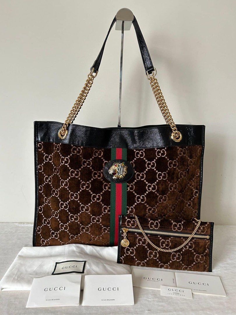 Gucci Large w/ Pouch Shoulder Bag (Category: Luxury Bags & Wallets) located in Manila. Submitted by bagislifeshop (Listing ID 1260968444, Image 1). Description: ☑️Available in Pampanga ✅Condition: 9/10 ✅Material:Black leather and brown velvet in GHW ✅Size: 44.5 X 35 ✅Inclusion: Cards, pouch and box .