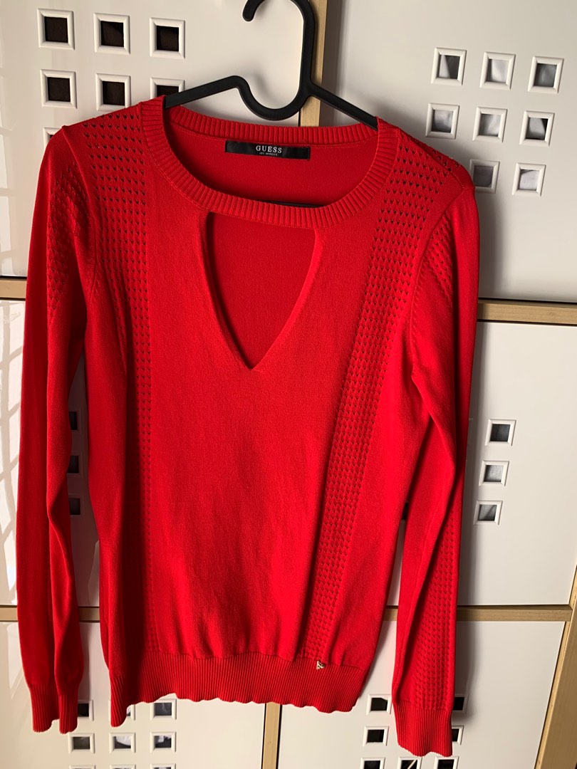 Guess red jumper store