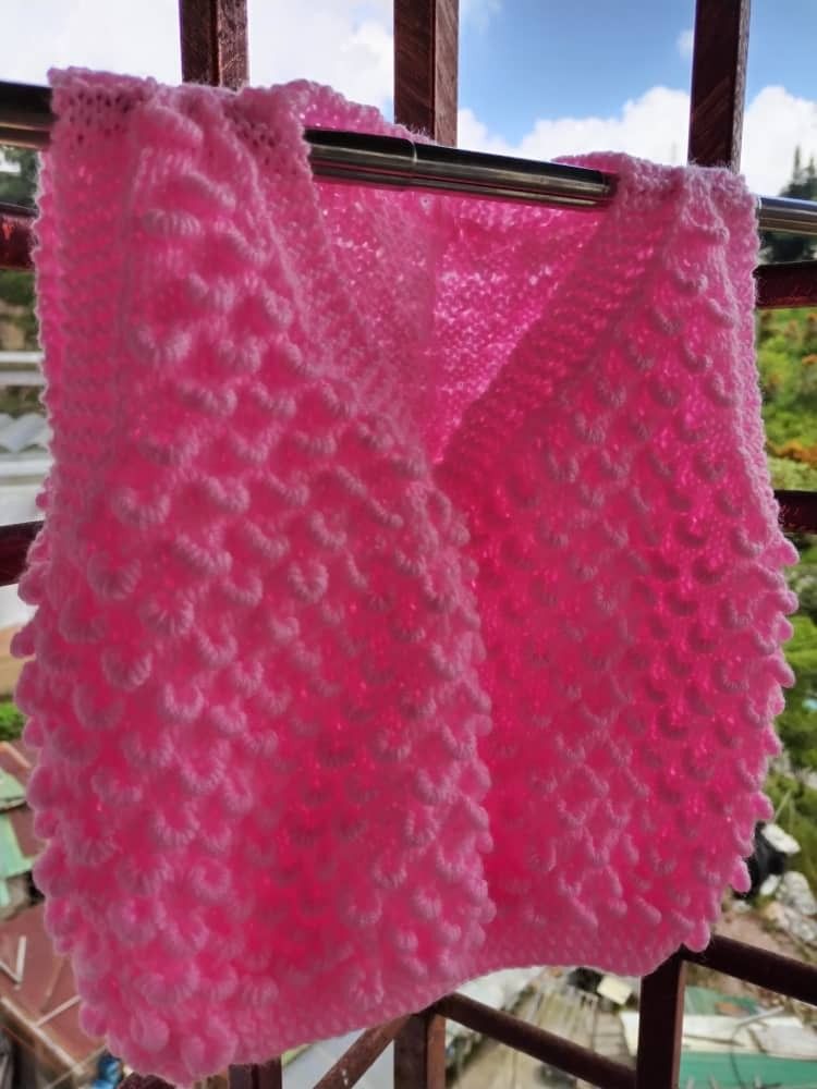 Crosia hotsell sweater bunai