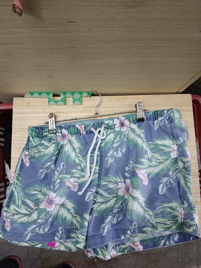 H&m floral hot sale shorts mens