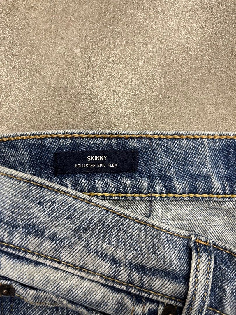 Hollister Damaged Light washed Blue Jeans Men s Fashion Bottoms