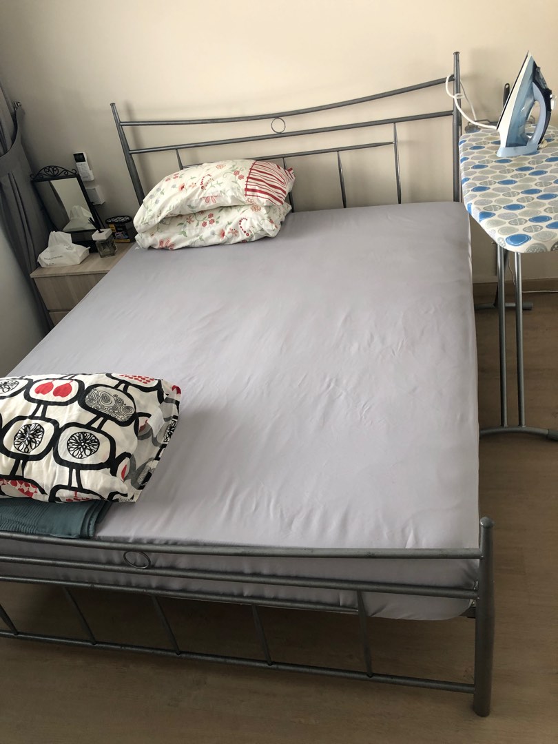 Single bed deals frame b&m