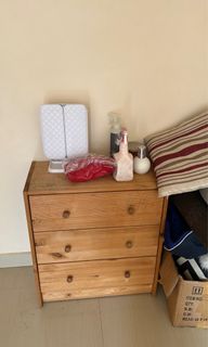 (Category: ) located in . Submitted by ewinncloset (Listing ID 1260865916, Image 1). Description: .