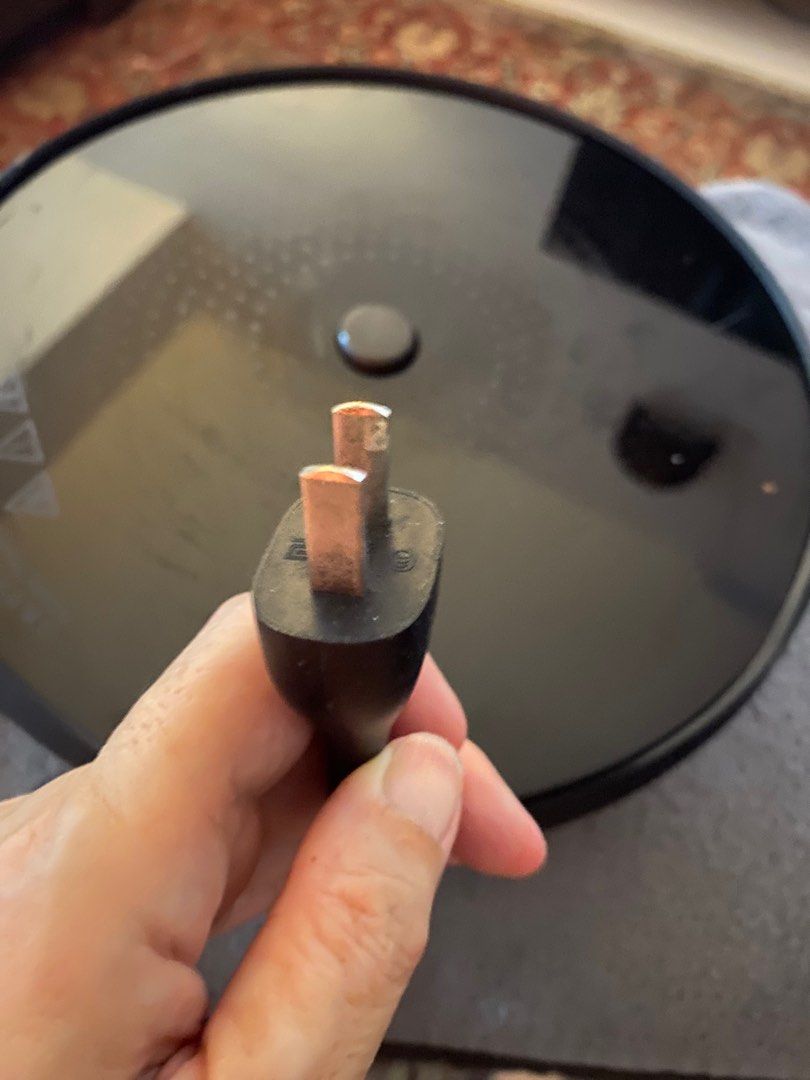 Induction cooker not working, TV & Home Appliances, Kitchen Appliances, Cookers on Carousell