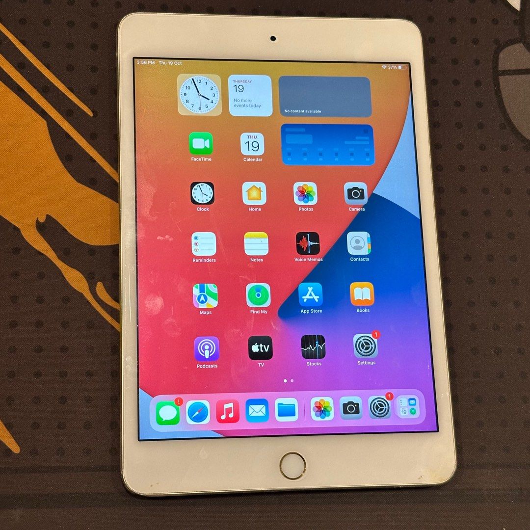 31 新品同様 iPad mini 4 Wi-Fi 64GB ゴールド