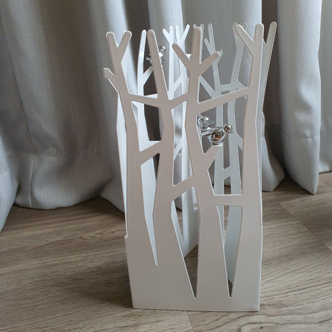 White clearance jewellery stand