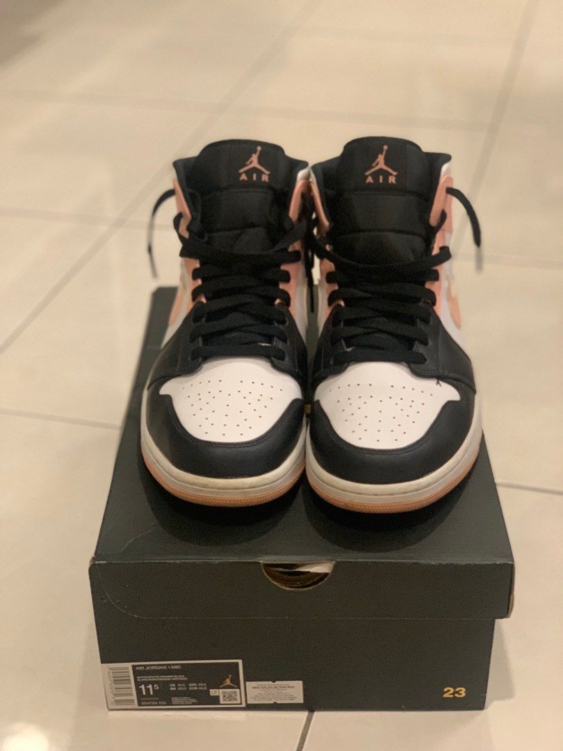 Jordan 1 black crimson tint on feet sales
