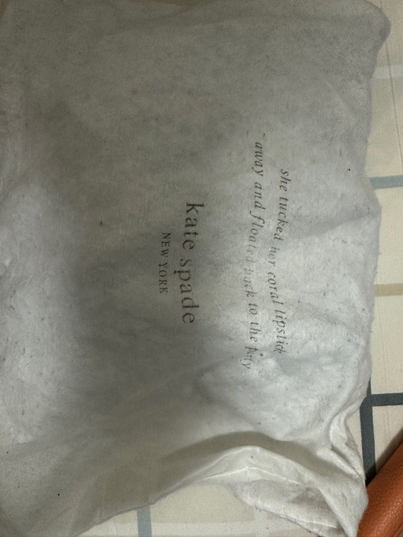 Kate Spade pebbled faded old rose bag (Category: Cross-body Bags) located in Quezon City. Submitted by etzgalang01 (Listing ID 1260958263, Image 3). Description: Faded colored pebbled bag with shoulder strap. Na store lang po, pls manage your expectations. Zipper is good.