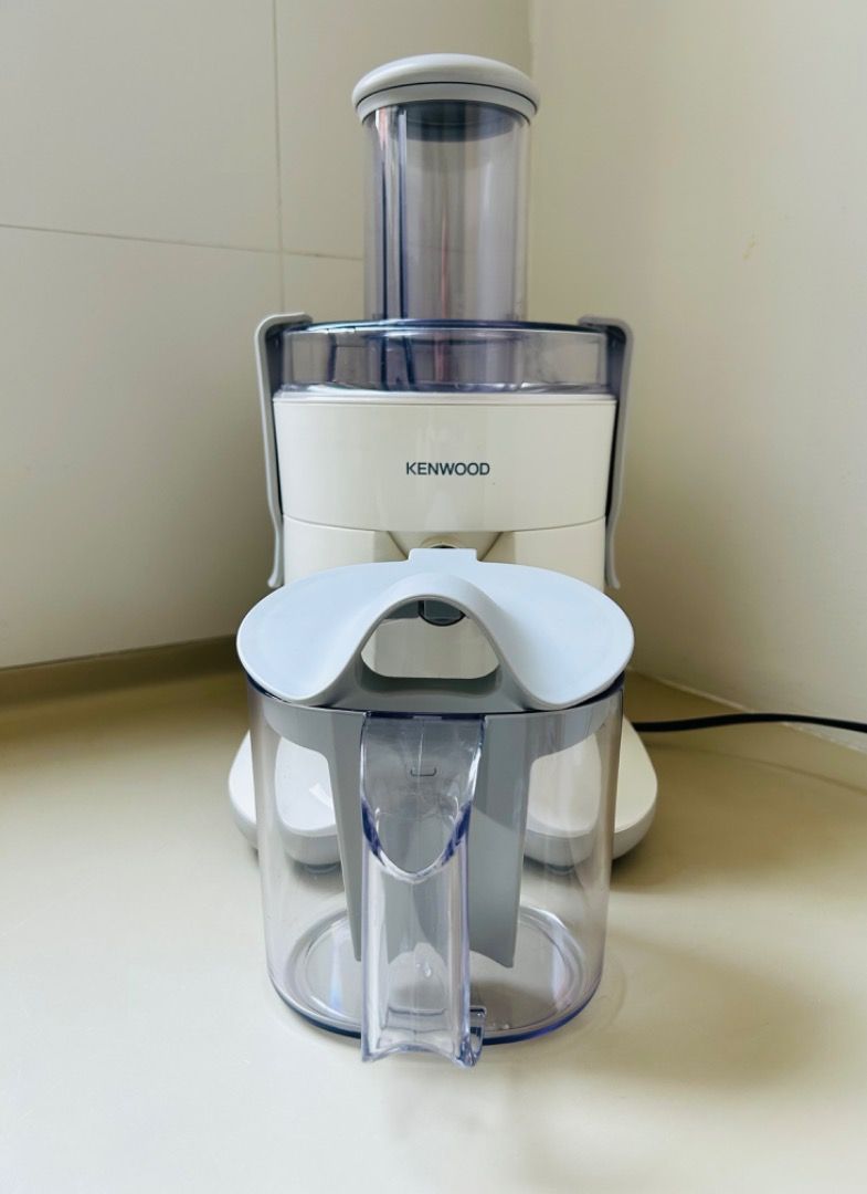 KENWOOD True centrifugal juicer JE680 700W 0.75 litre D, TV & Home