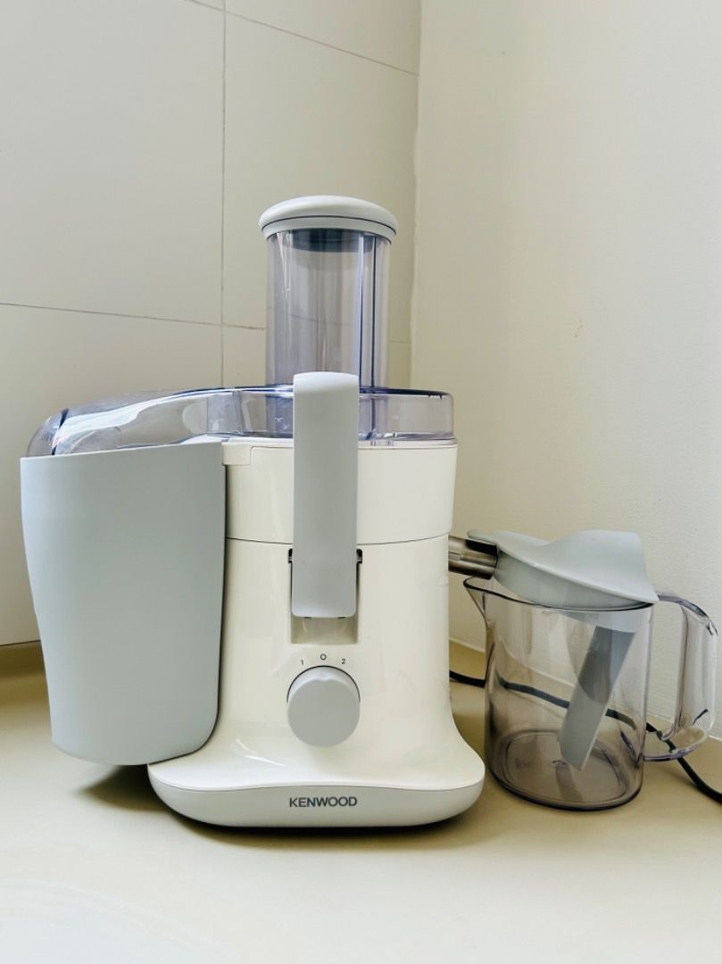 KENWOOD True centrifugal juicer JE680 700W 0.75 litre D, TV & Home