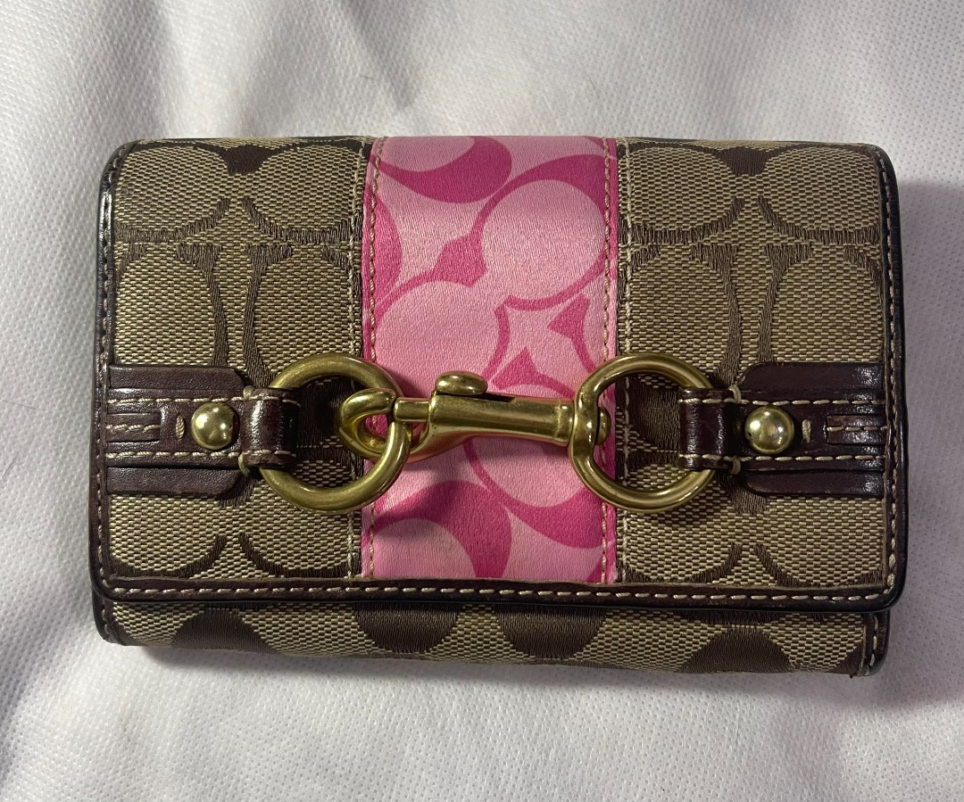 LIMITED EDITION ! COACH BIFOLD WALLET, Luxury, Bags & Wallets on Carousell