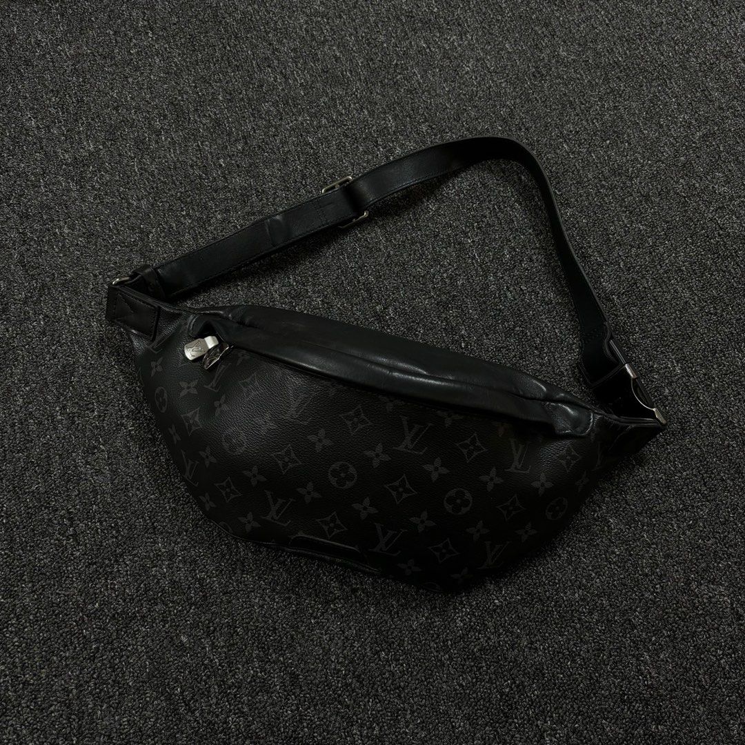 Louis Vuitton Discovery Bumbag Monogram Eclipse, Luxury, Bags & Wallets on  Carousell