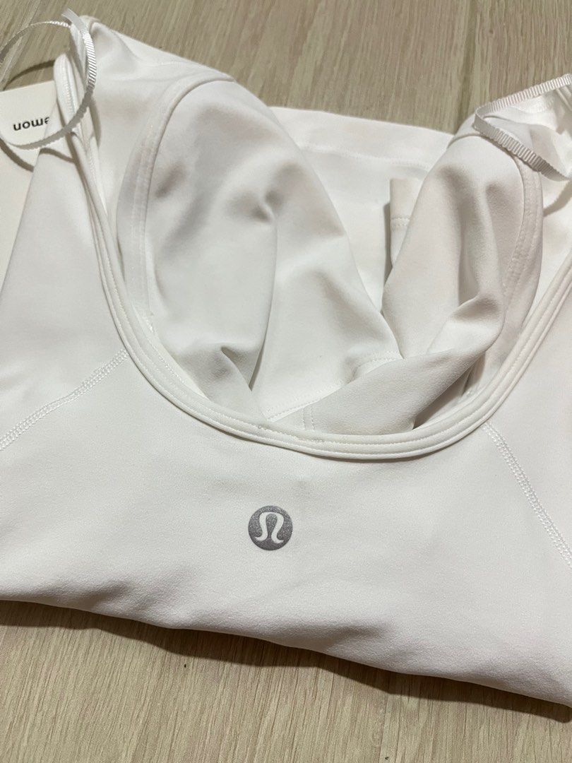 Lululemon align tee white color size 8 L, 女裝, 運動服裝- Carousell