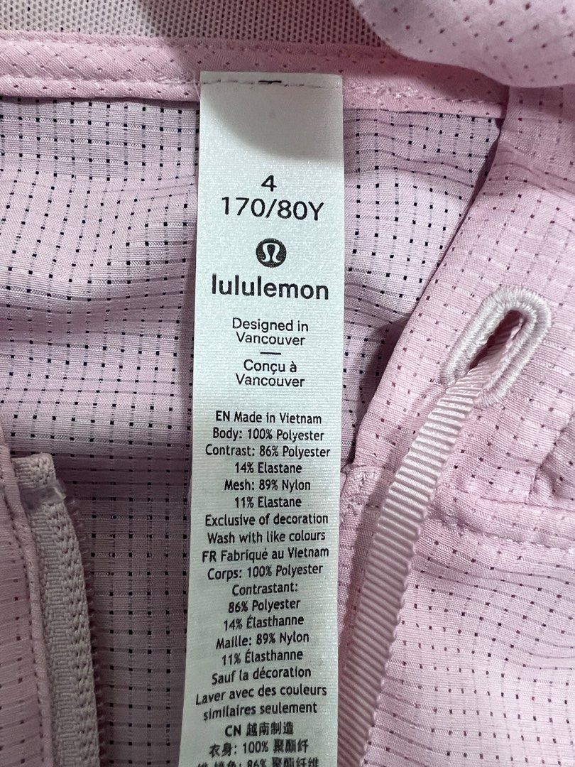 Lululemon light pink foldable pullover jacket (Category: Activewear) located in Singapore. Submitted by aslm2014 (Listing ID 1260856434, Image 2). Description: Half zip Great for coverup to and from gym class .