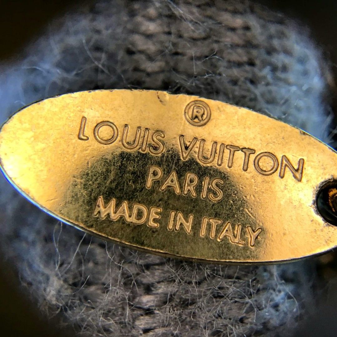 LOUIS VUITTON Padlock and Key Gold 1pc Set Bag Charm