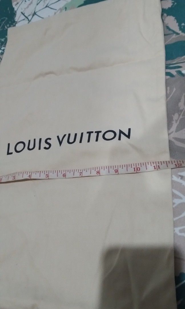 LV dustbag (Category: Luxury Bags & Wallets) located in Cavite. Submitted by arnie17 (Listing ID 1260970621, Image 2). Description: Authentic LV dust bag 2 for P900 with water marks..