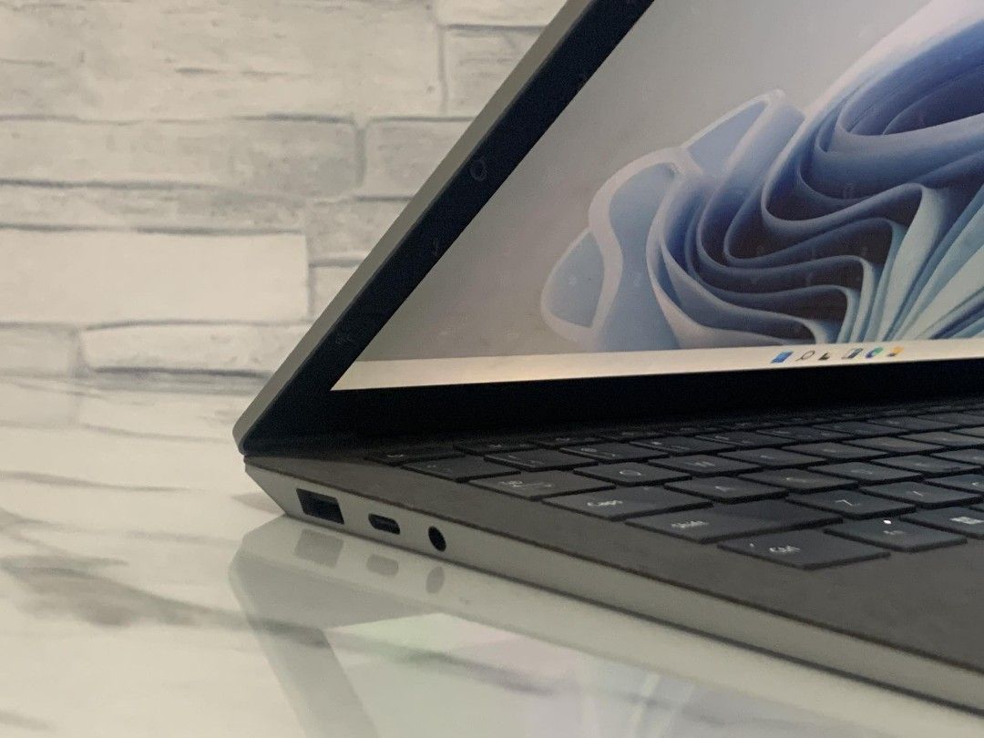 Microsoft surface laptop 4 Intel core i7 11th generation, Computers ...