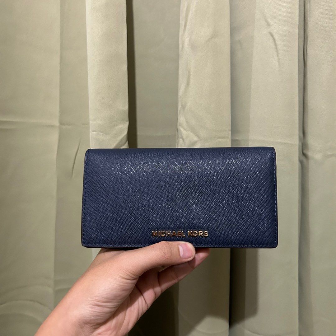 Michael Kors Sling Wallet, Luxury, Bags & Wallets on Carousell