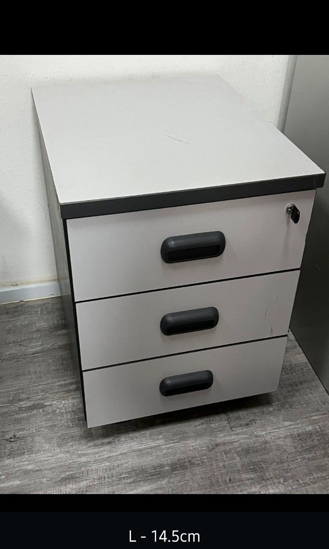 Mobile Pedestal/ drawer with lock, Furniture & Home Living, Furniture, Shelves, & Racks
