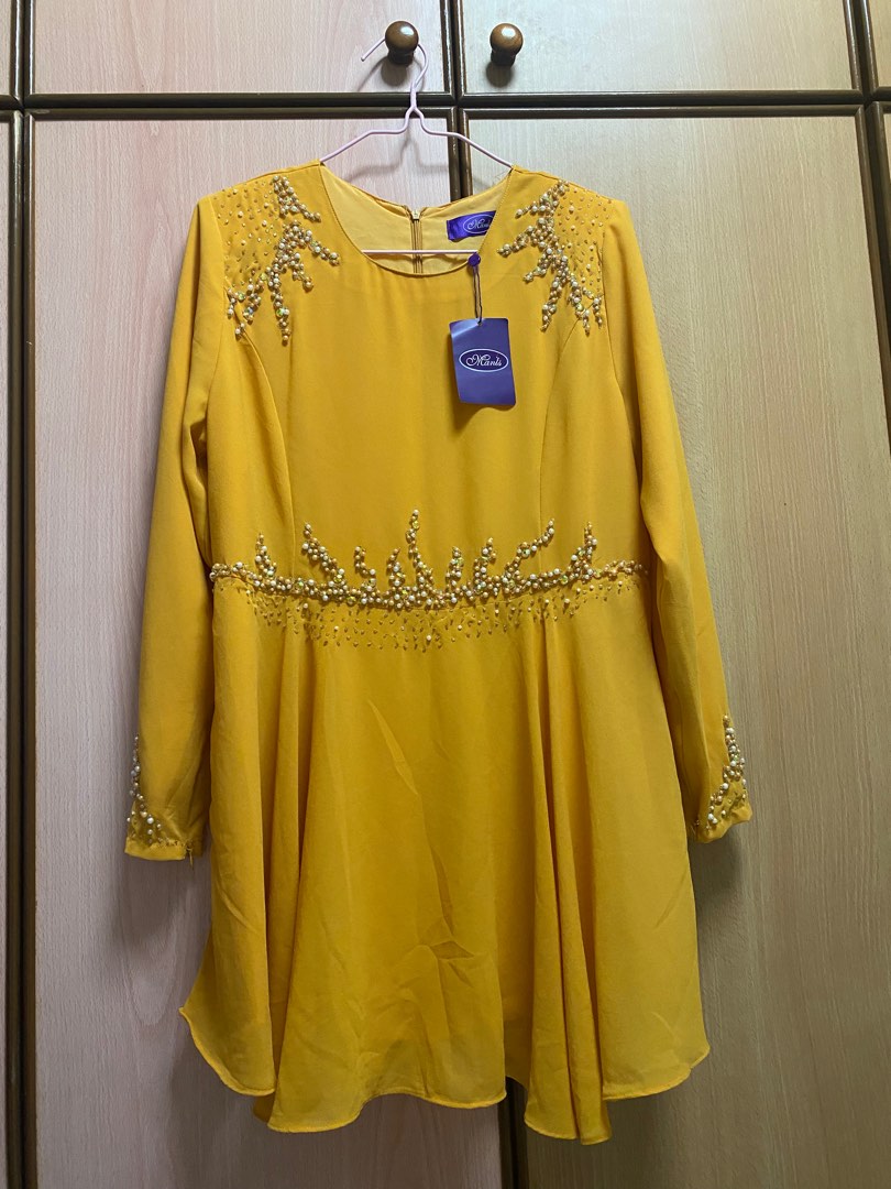 Mustard Yellow Peplum Kurung, Women's Fashion, Muslimah Fashion, Baju ...