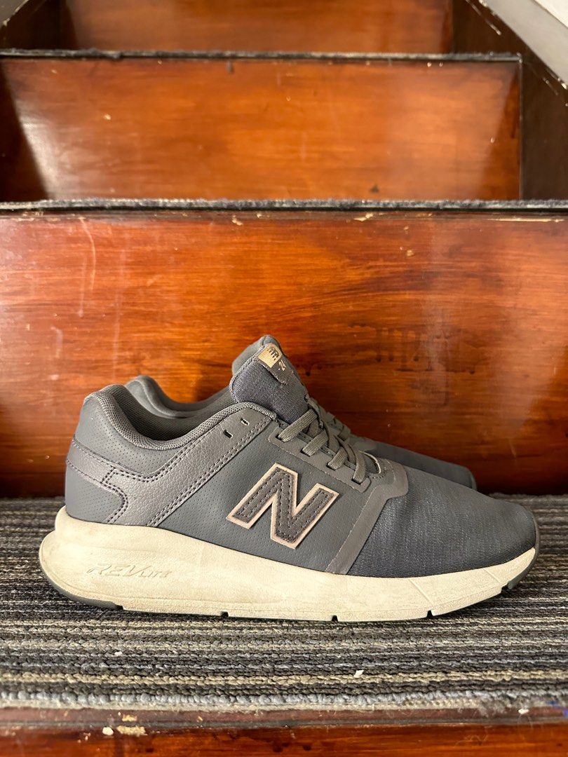 New Balance 24 Lifestyle Shoes US7 Womens