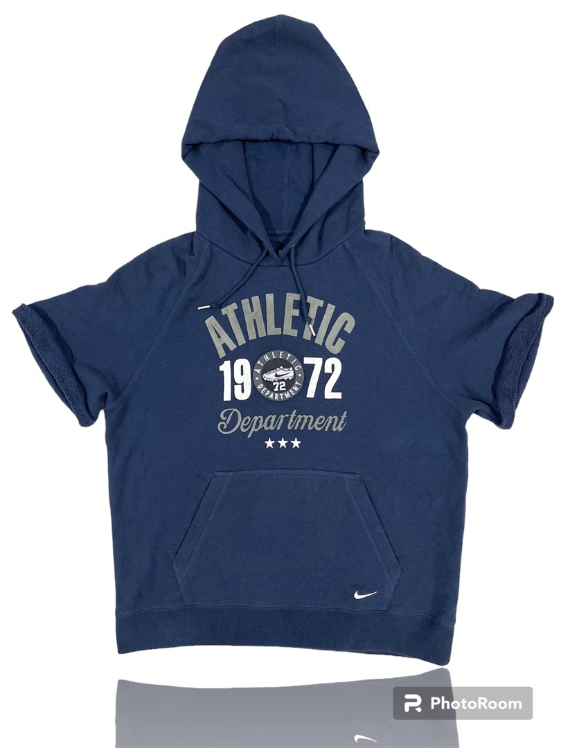 Nike hoodie short sleeve Men s Fashion Activewear on Carousell