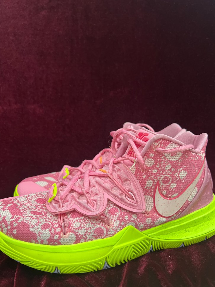 Nike Kyrie Spongebob, Men's Fashion, Footwear, Sneakers on Carousell