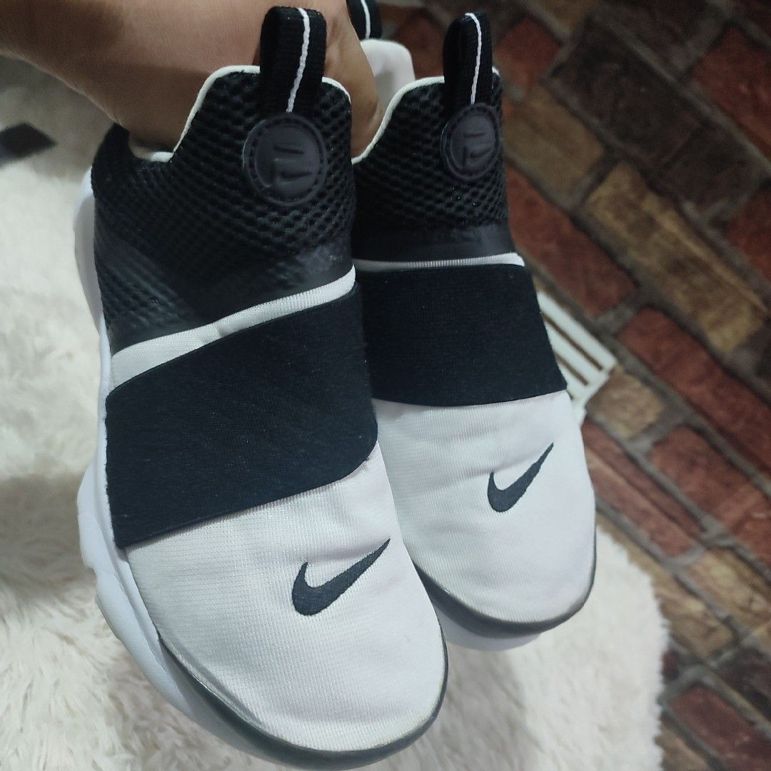 Air presto extreme black and white hotsell