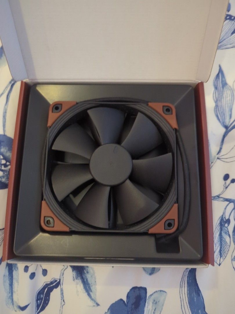 Noctua 120mm 3,000 rpm fan, Computers & Tech, Parts & Accessories