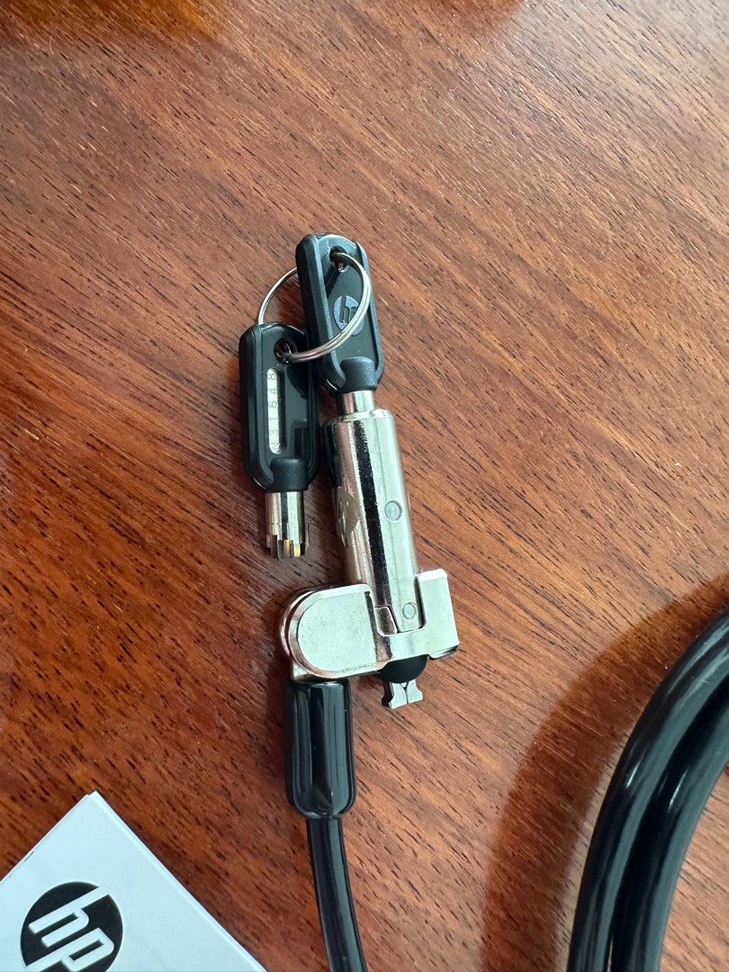 Original HP Nano Keyed Cable Lock (Kensington Lock), Computers & Tech