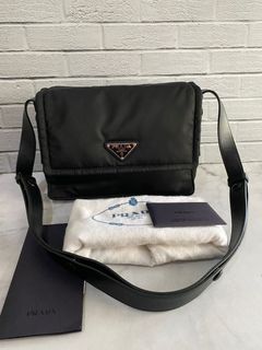 (Kategori: ) berada di . Dikirim oleh razhbags (ID iklan 1260834378, Gambar 1). Deskripsi: .