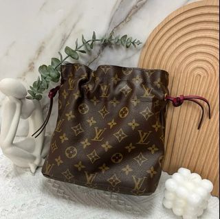 Authentic LOUIS VUITTON Box Empty 19” x 14.5” x 10” Brown w/Match Paper Bag