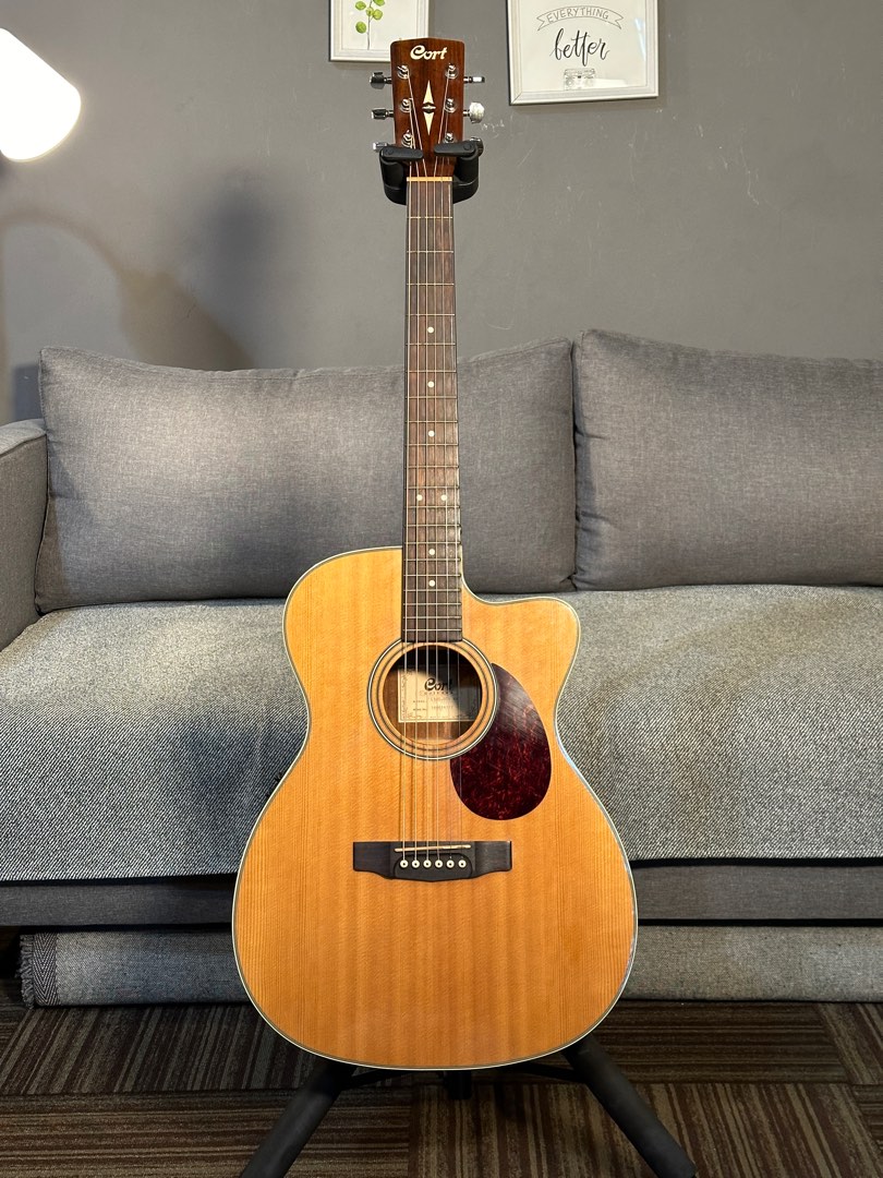 PREOWNED Cort L100OC Acoustic Guitar with Fishman Pickup, Hobbies