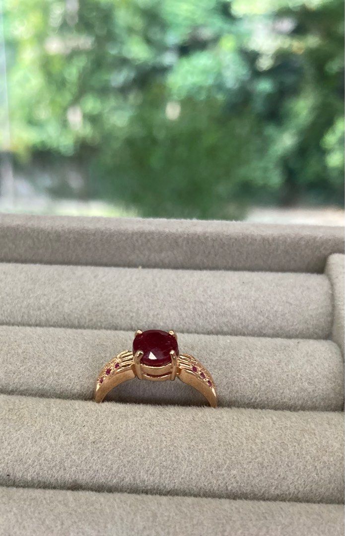 Red ruby hotsell gold ring