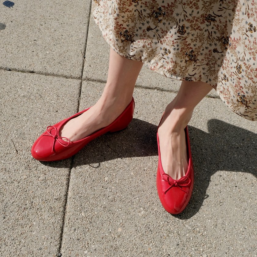 Red flats clearance