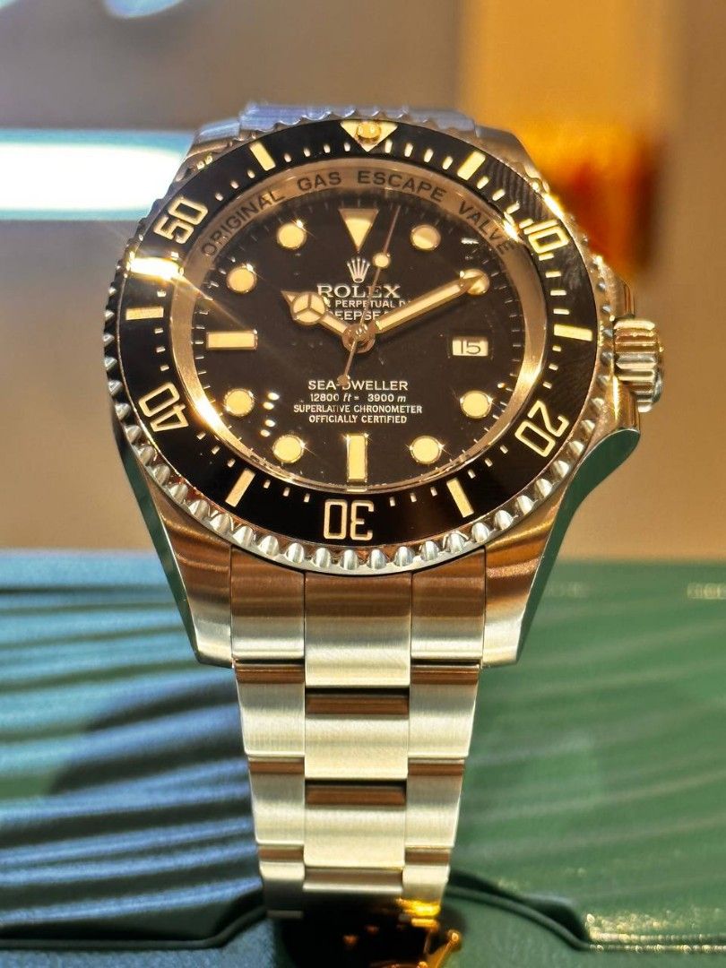 Rolex sea clearance dweller 3900m price