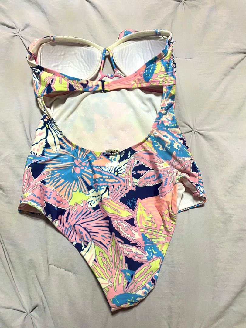 ROXY swimsuit US 6 (M), Women's Fashion, Swimwear, Bikinis & Swimsuits
