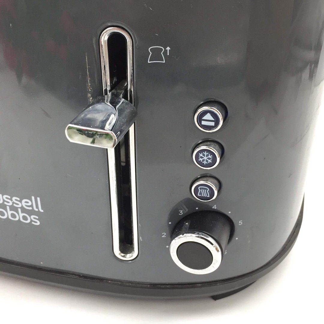 RUSSELL HOBBS Legacy Stainless Steel 4Slice Toaster 220volts, TV
