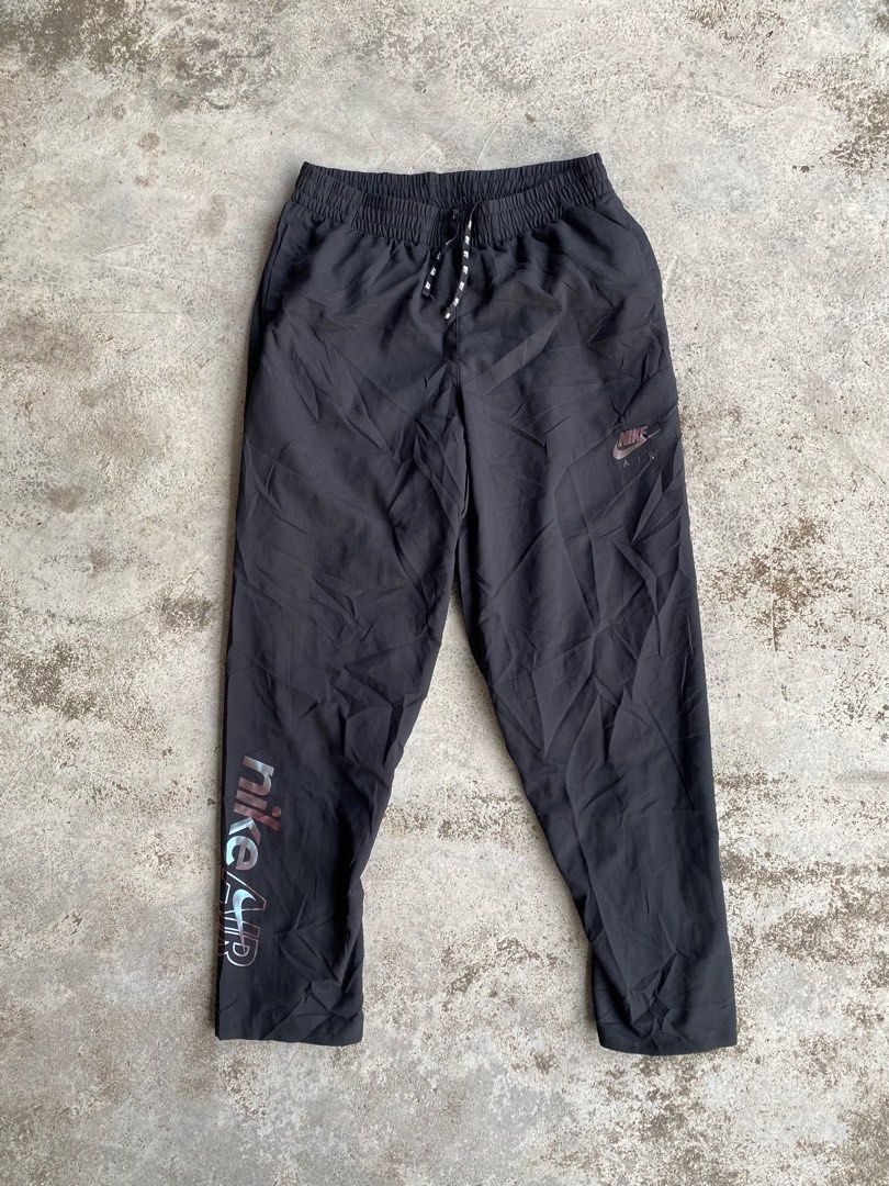 Nike lightweight online track pants