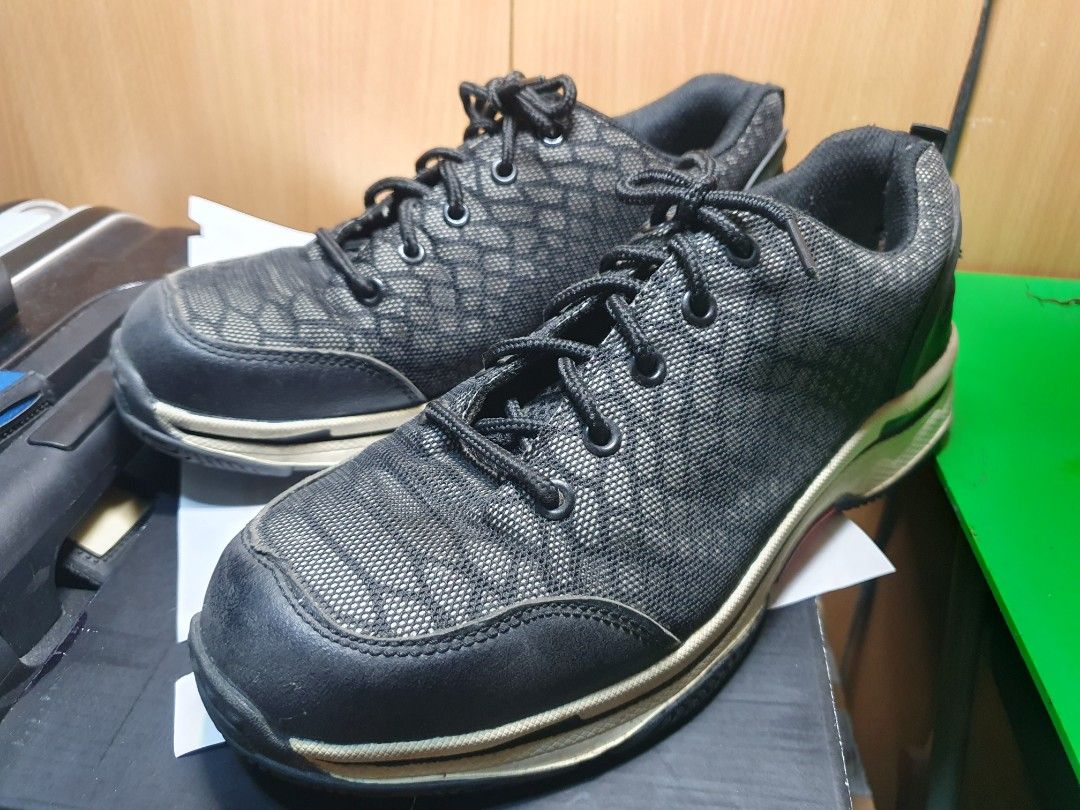 Caterpillar deals shoes trinoma