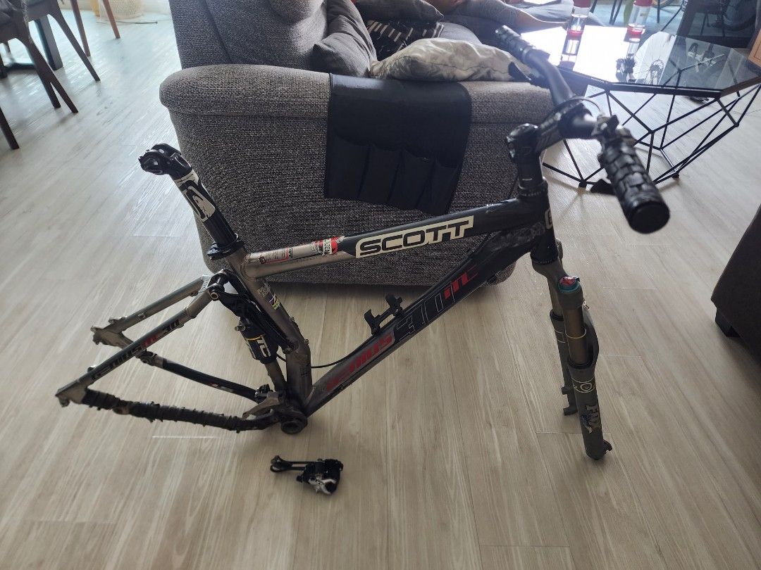 Scott MC 30 genius full sus all mountain. Frame size 17.5 Sports Equipment Bicycles Parts Bicycles on Carousell