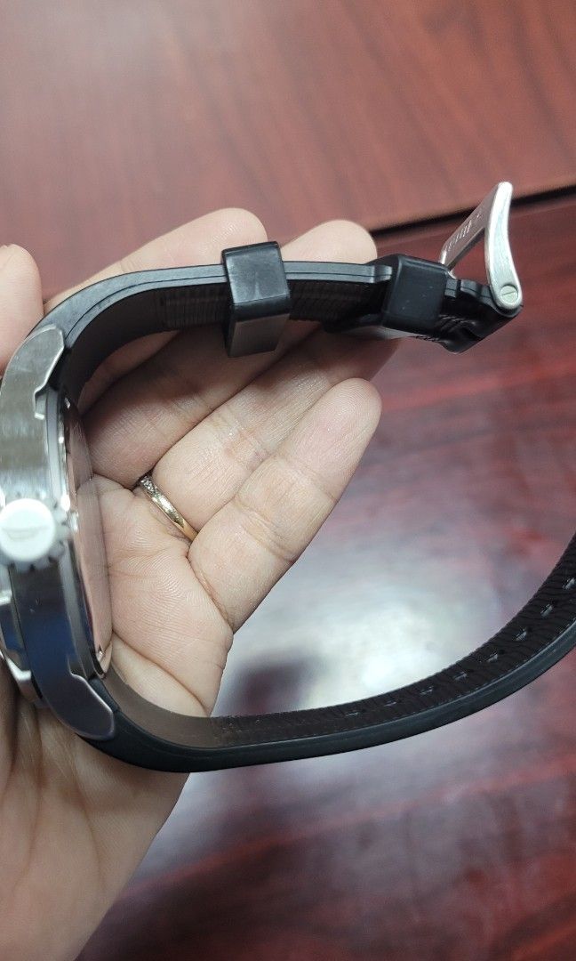 Second hand watch hotsell for sale