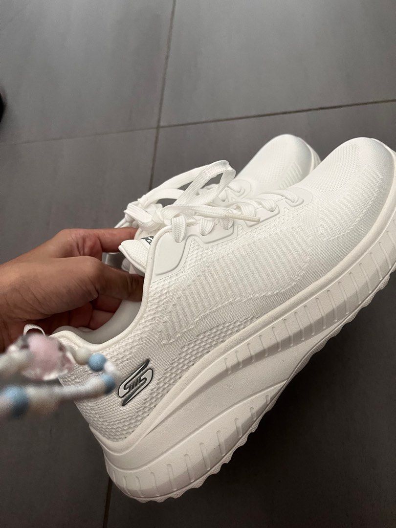 Skechers pris 2025