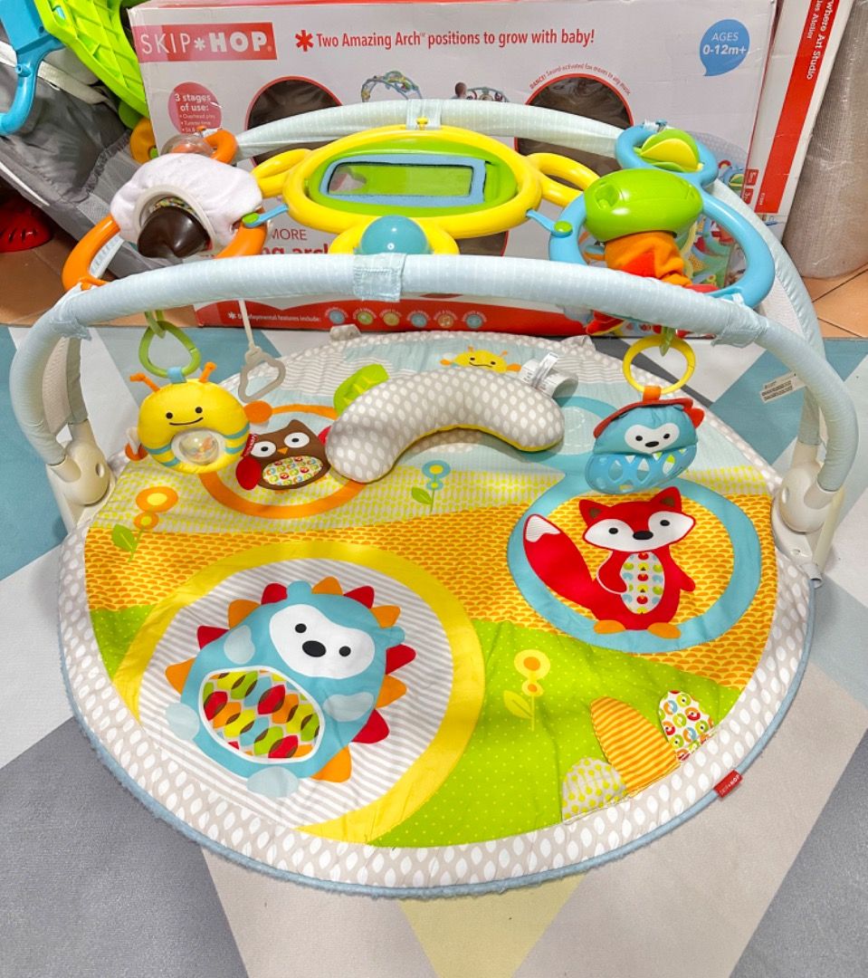 Skip hop babygym hot sale explore & more