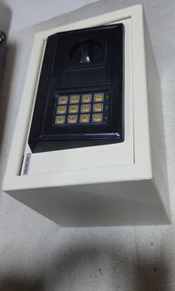 (Category: ) located in . Submitted by phua_sk (Listing ID 1260943587, Image 1). Description: .