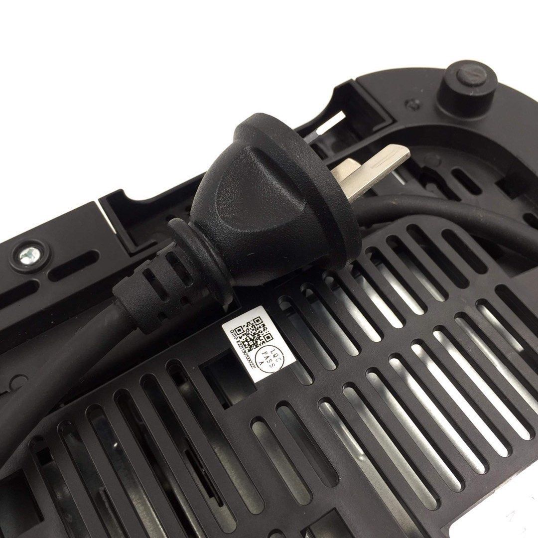 SMITH+NOBEL TM5722 4Slice Stainless Steel Toaster 220volts, TV & Home