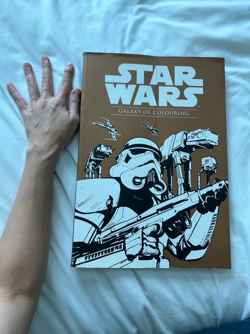 Star Wars giant colouring book, Hobbies & Toys, Books & Magazines